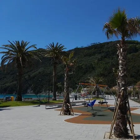 米利亚姆酒店 酒店