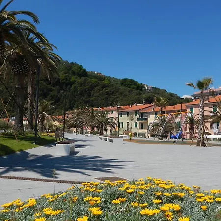 Miriam Hotel 3*