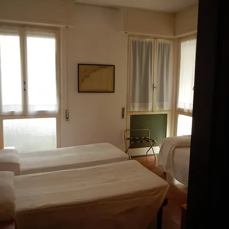 Miriam Hotel 3*